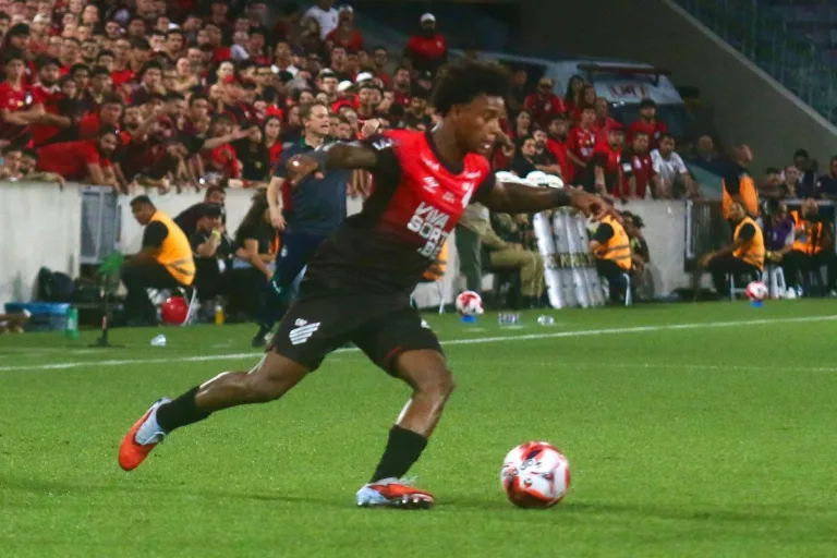 A estrutura financeira da negociação Shakhtar oferece R$ 46,7 milhões por Rya
