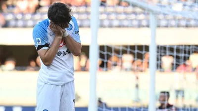 Kvaratskhelia marca dois e vira protagonista da Champions pelo PSG