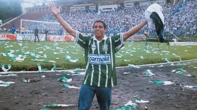 Marquinhos iguala Roberto Carlos e pode ser o maior brasileiro da Champions