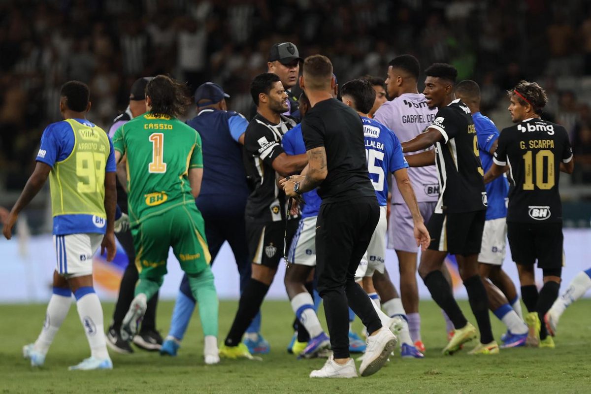 A gravidade do que aconteceu no Mineirão e fora dele Como o Cruzeiro vai protege