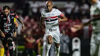Por que Faverani Vitor virou referência no garrafão do São Paulo no NBB