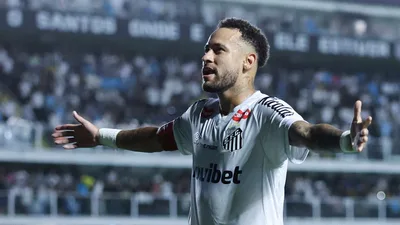 Ancelotti exige 100% físico de Neymar para Copa enquanto CBF renova contrato