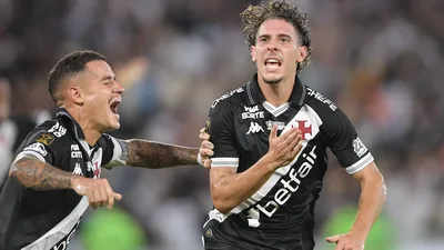 Vasco goleia Olimpia por 3 a 0 e domina a Sudamericana em casa