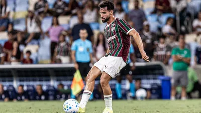 Robson Matheus faz dois gols e afunda o Fluminense na Libertadores