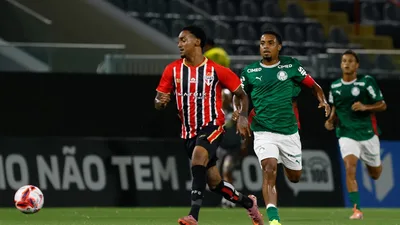 Bragantino e River Plate empatam sem gols em noite de dez cartões