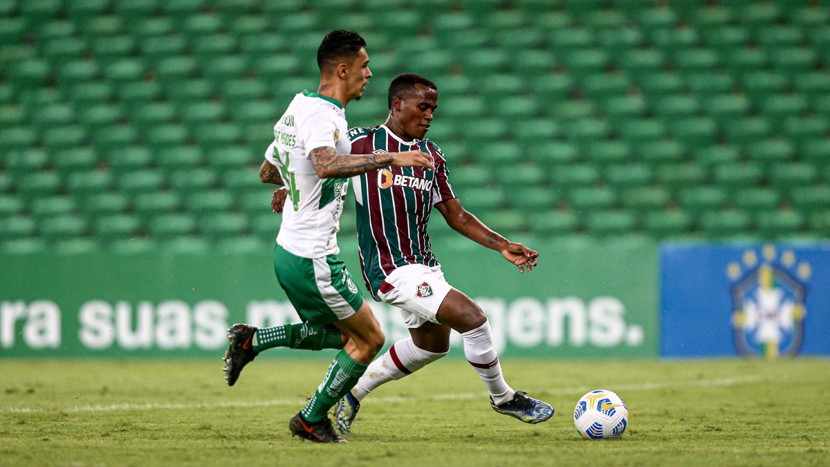 O que aconteceu em La Paz Fluminense no fundo do poço na Libertado