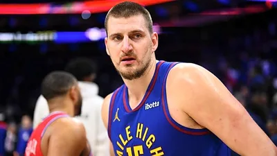 Jokic quer ficar nos Nuggets, mas eliminação precoce exige mudanças