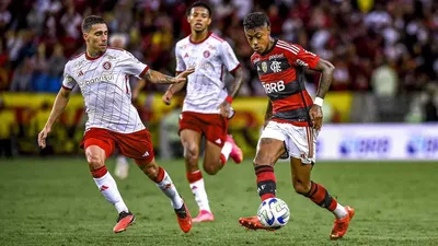 Flamengo chega ao Vasco com lista de desfalques e dúvida no ataque