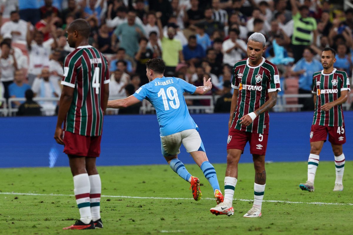Vendas de jogadores movimentaram R$ 233 milhões Fluminense bate R$ 1 bilhão em r