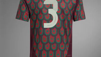 César Montes, o zagueiro mexicano que carrega a seleção no Mundial