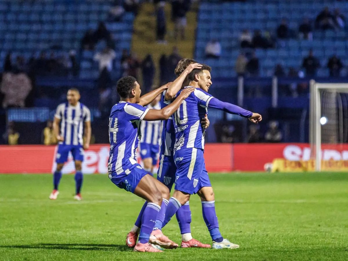 De volta à Toca, em hora decisiva Marquinhos treina com o grupo e pode ser