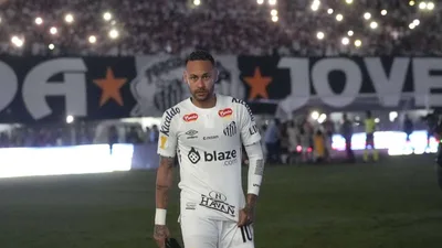 Elano alerta que Neymar não está feliz e a crise afeta o Santos