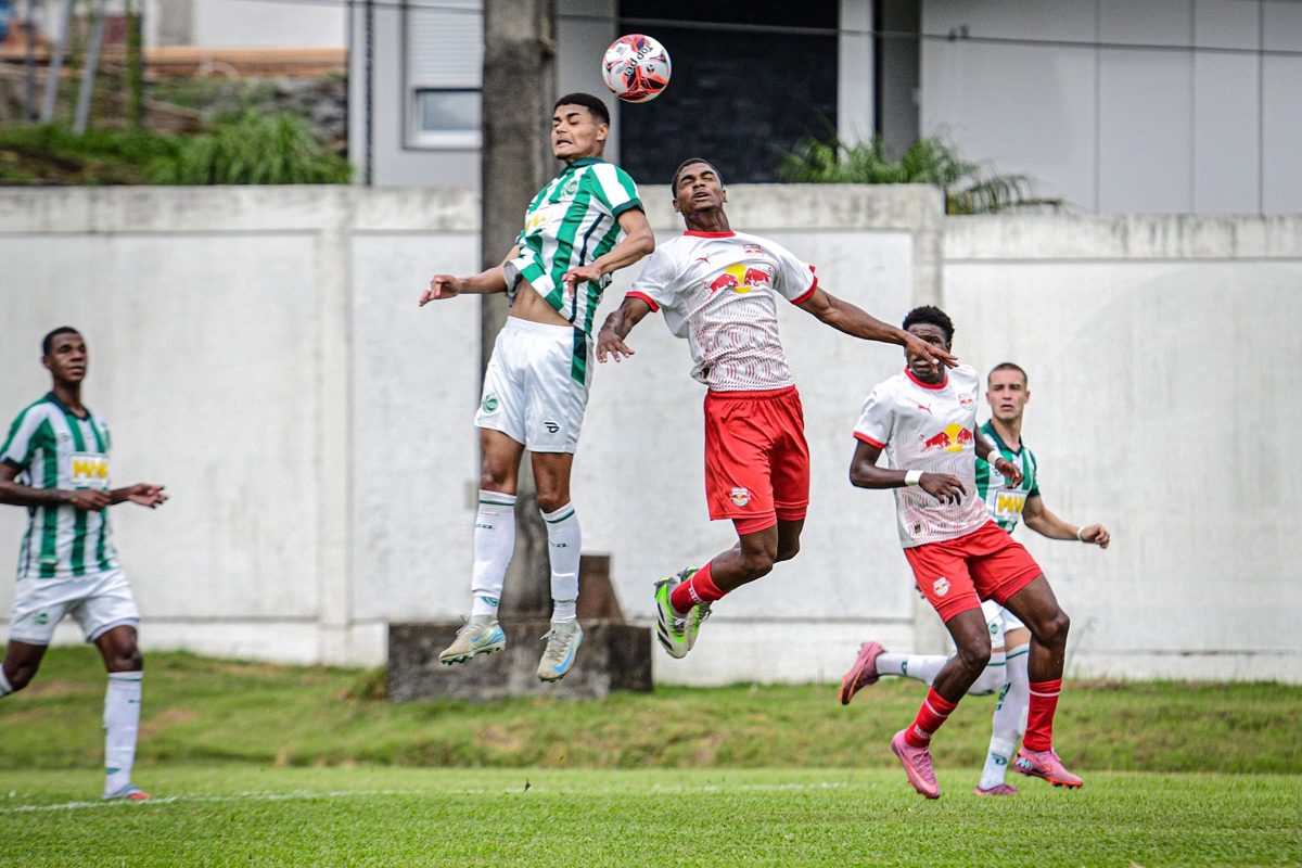 O arquiteto do sistema ofensivo Dudu Patetuci transforma Brasil Sub-17 e