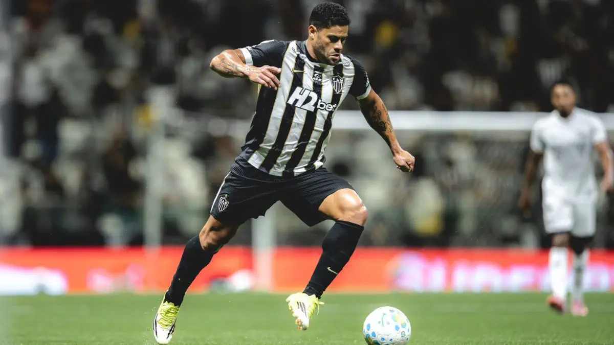 Quem se beneficia diretamente Sete gols de algoz e agora Hulk pode ves