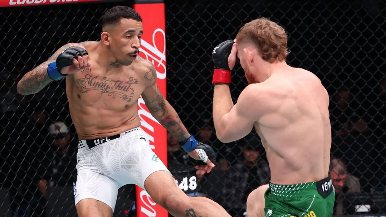Carlos Prates nocauteia Jack Della Maddalena no UFC Perth no RAC Arena em maio de 2026