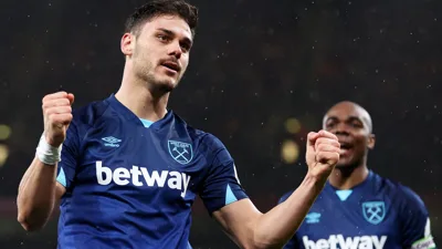 Brentford vence o West Ham por 2 a 0 e enterra as esperanças dos Hammers