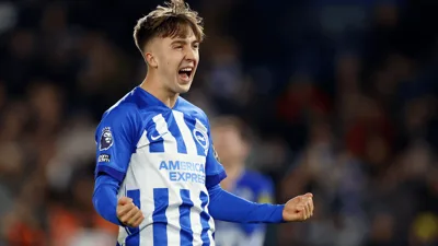 Newcastle vence Brighton por 2 a 1 e respira na Premier League