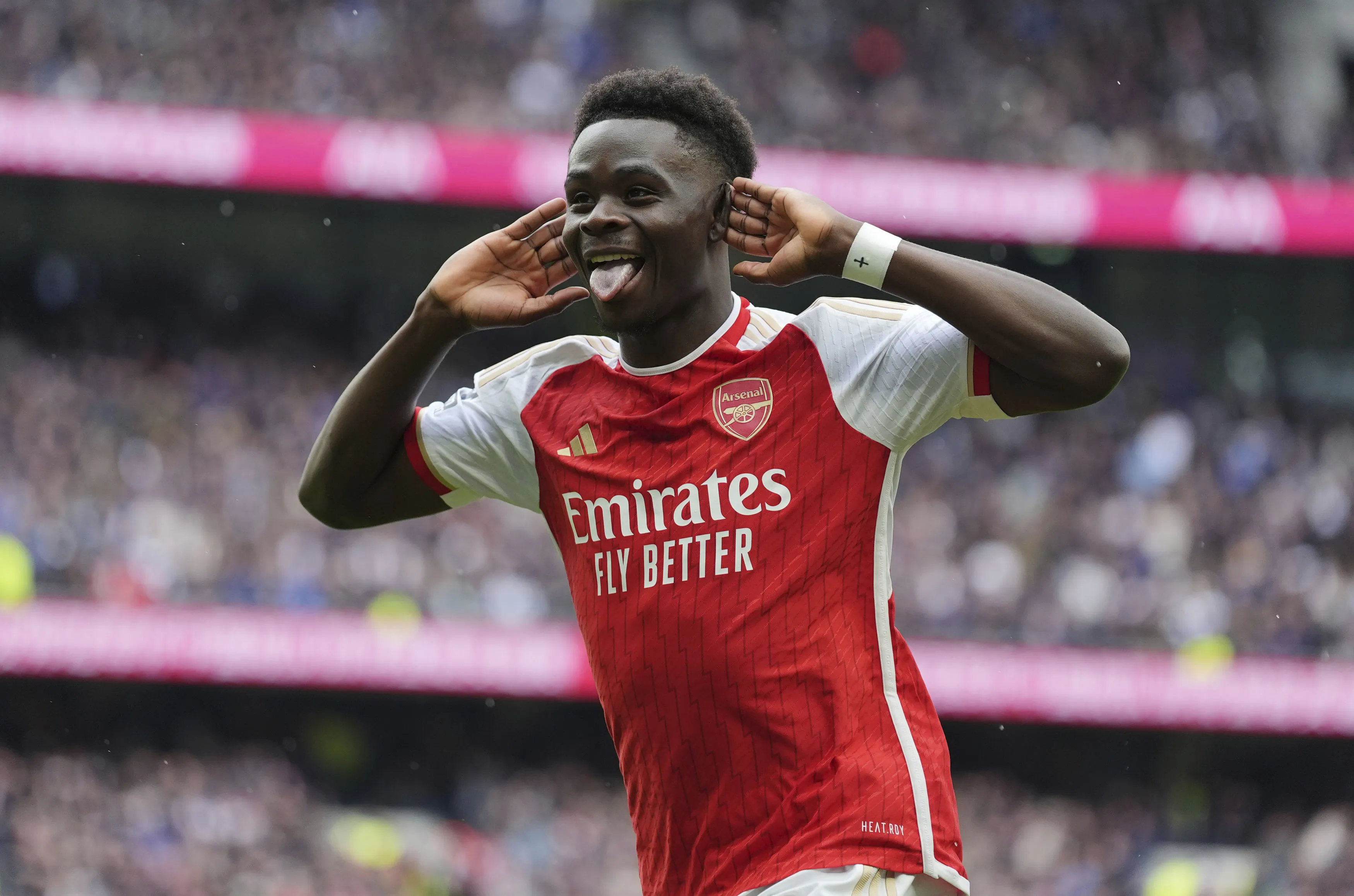 O meio que decidiu o tom Arsenal goleia Fulham por 3 a 0 com show