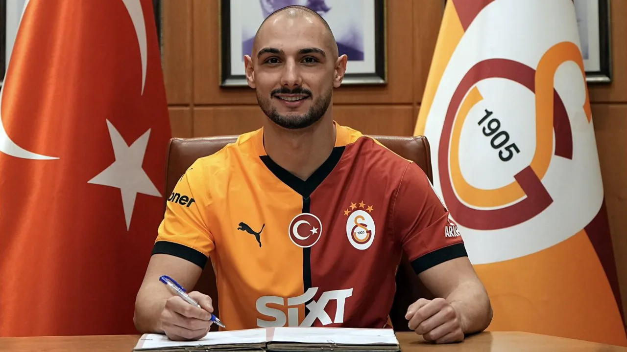 A. Kutucu, camisa 21 do Galatasaray, em ação durante partida da Champions League 2025/2026