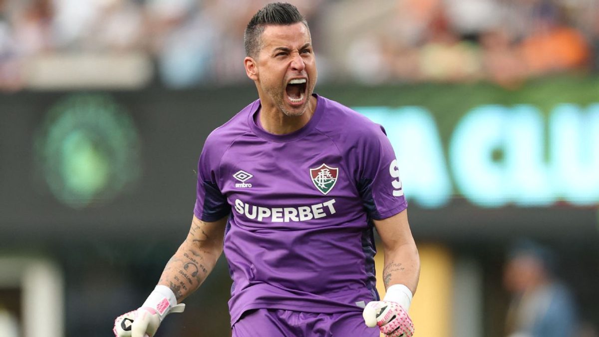 Os números da temporada atual e o que eles revelam Fábio, o goleiro que desafia