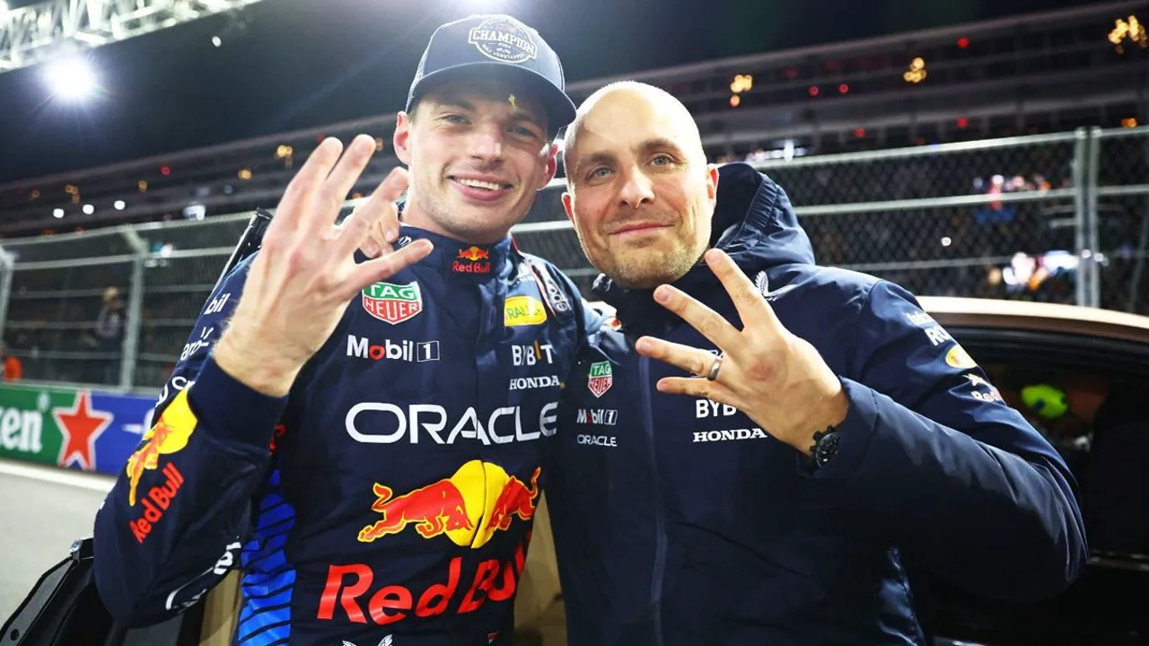Gabriel Bortoleto no cockpit da Audi no Autodrome Internacional de Miami, GP de Miami de Fórmula 1