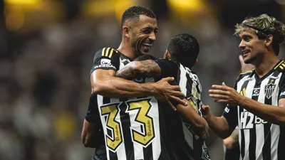 Atlético Mineiro vence o Cruzeiro por 2 a 0 no Mineirão e domina o clássico