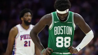 Embiid derruba 44 anos de tabu e Philadelphia vira o impossível sobre Boston