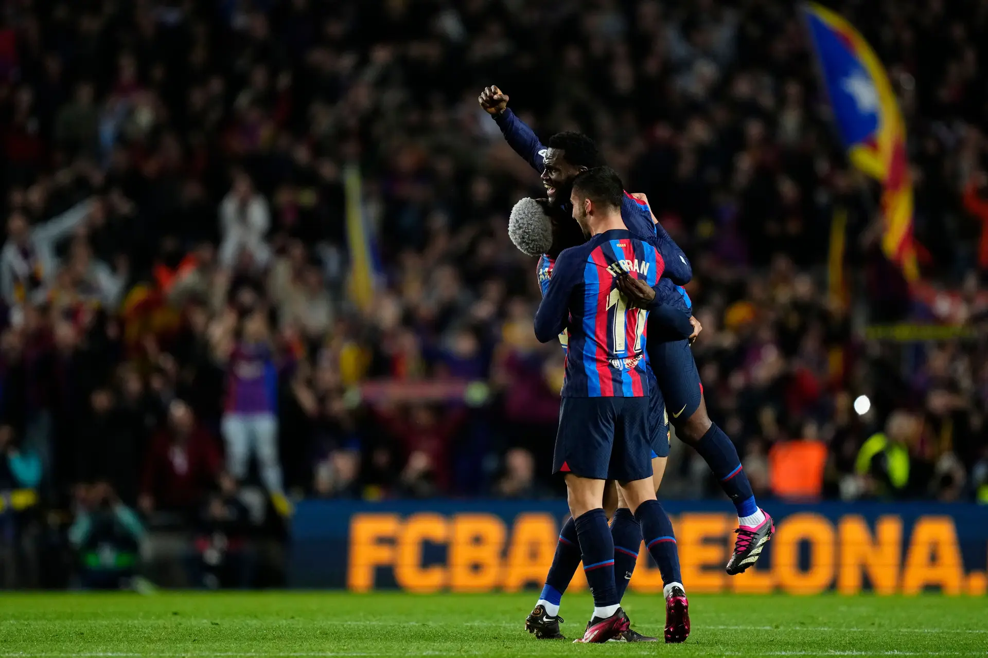 O que dizem os envolvidos Barcelona e Lyon voltam a se encontrar o