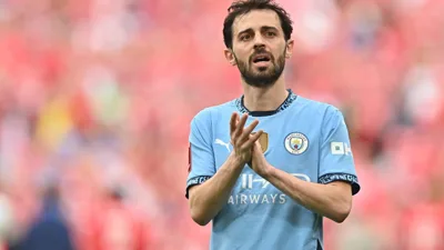 Ganhar menos para jogar melhor — a lógica de Bernardo Silva no Barça
