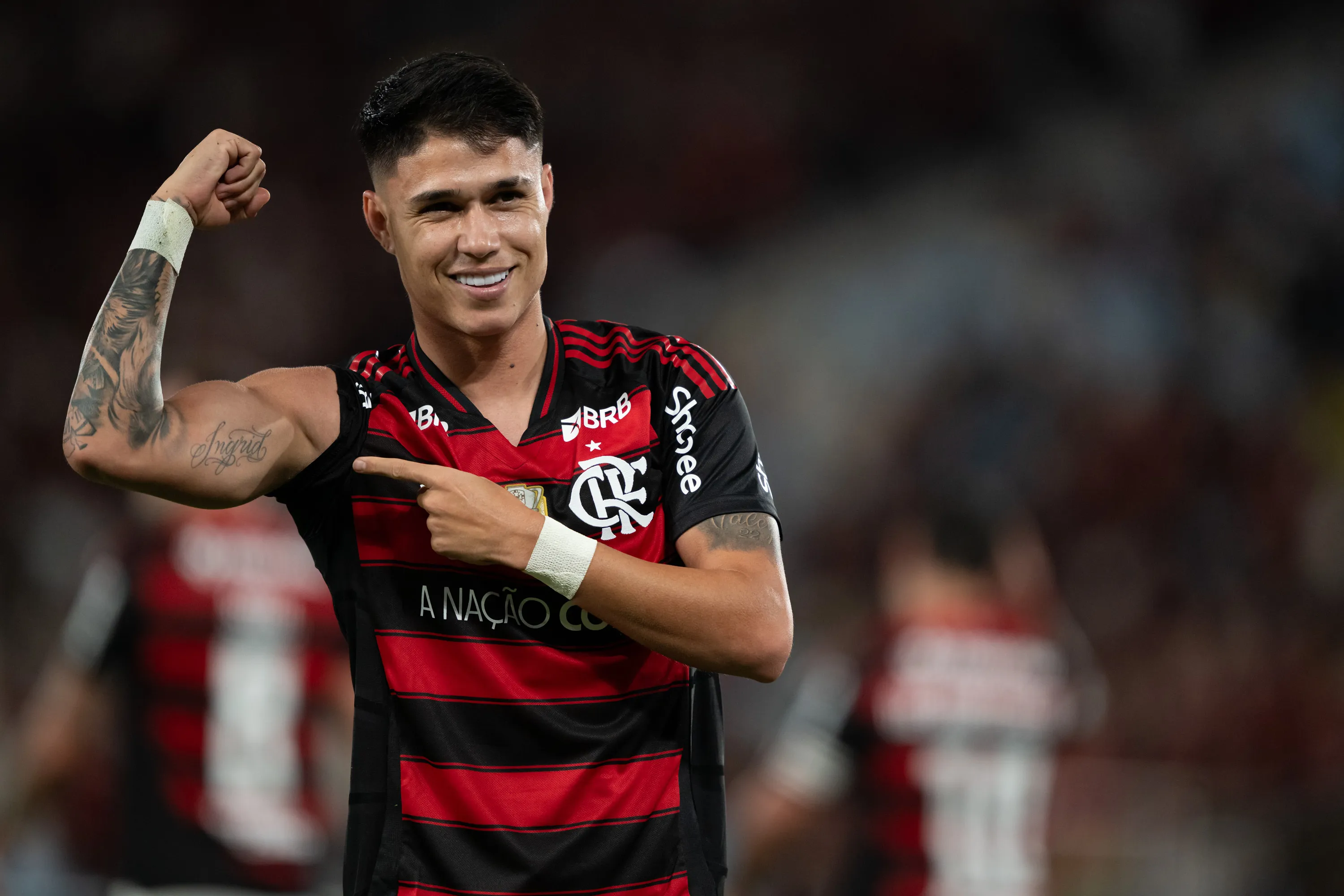 O que aconteceu Luiz Araújo herda o número 10 e o Flamen