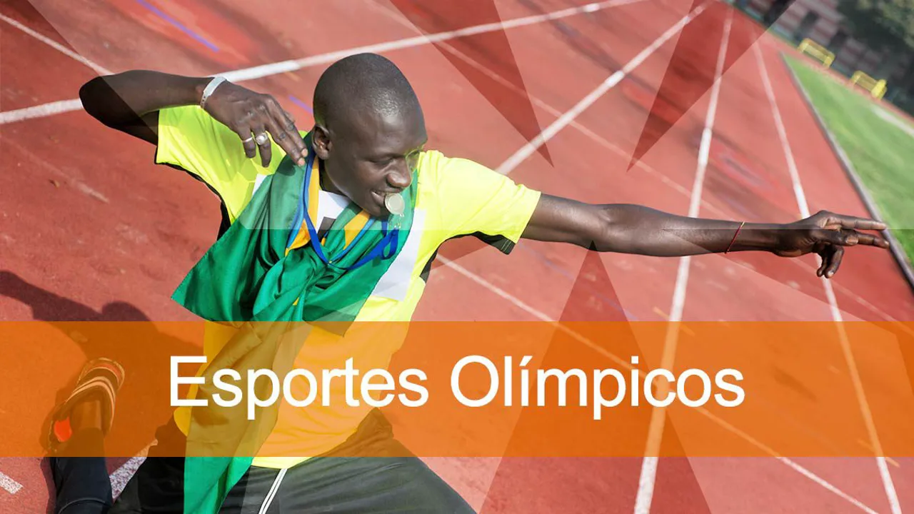 Quarteto jamaicano cruzando a linha de chegada no 4x100m misto no World Relays em Gaborone, Botsuana