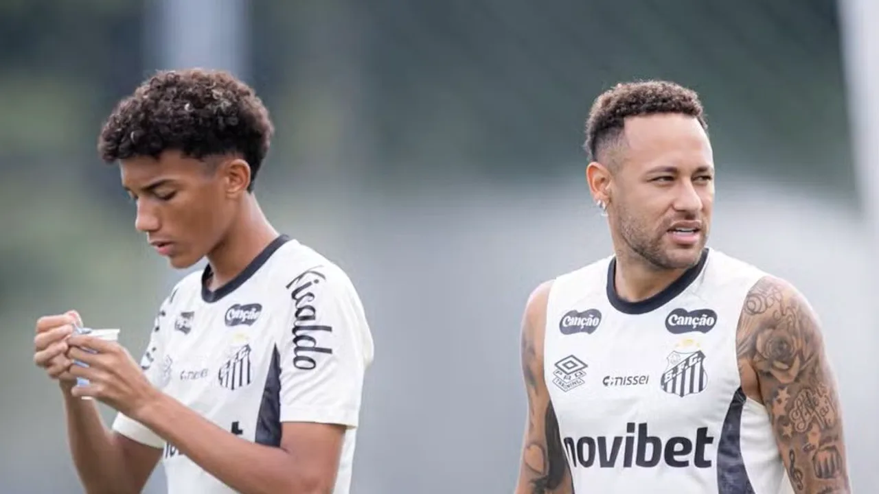 Neymar em treino no CT Rei Pelé do Santos durante atividade do Brasileirão 2026