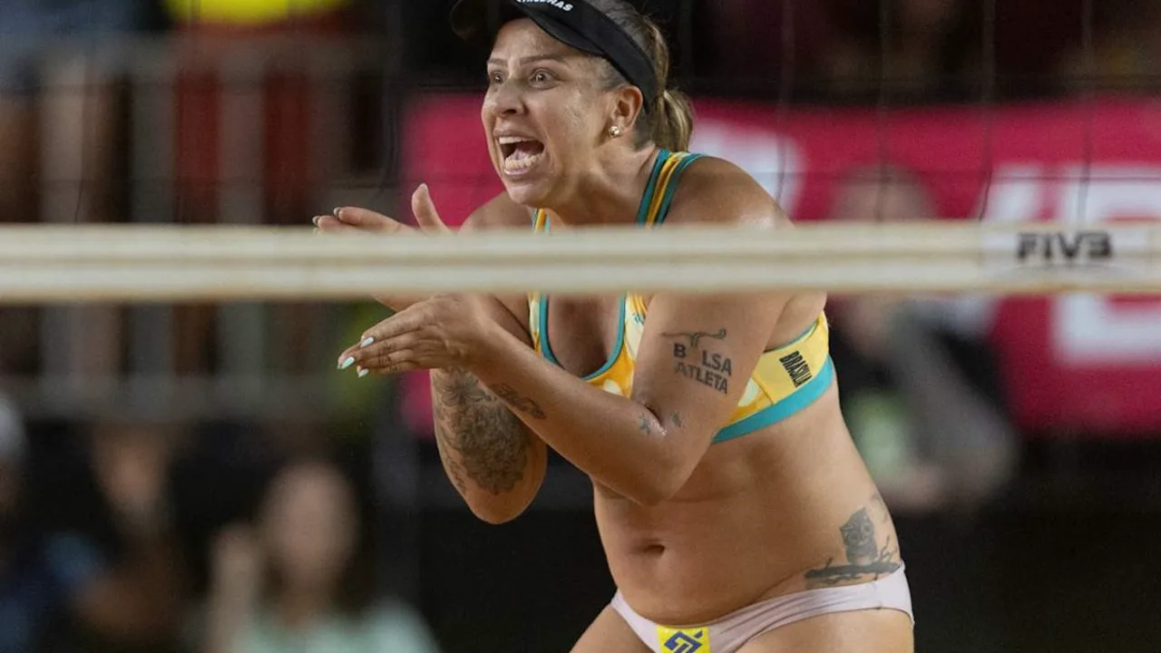 Carol Solberg e Rebecca comemoram título do Elite 16 de Brasília do Circuito Mundial de Vôlei de Praia