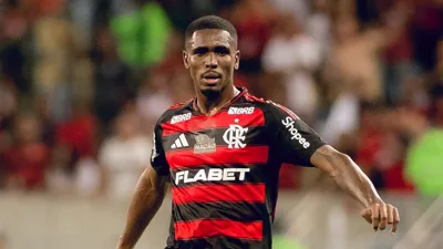 A linha que o VAR traçou no Maracanã não convenceu ninguém além do árbitro