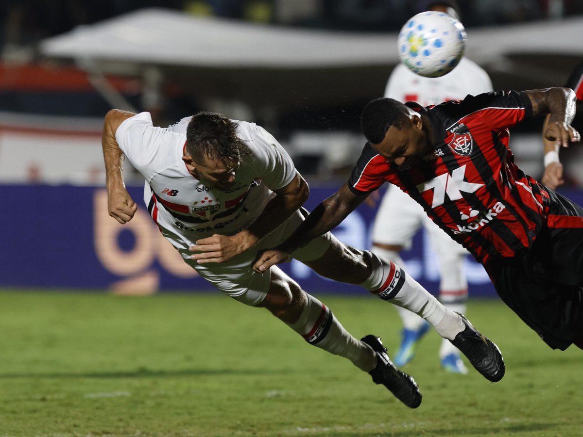 Quem se beneficia diretamente Tendão rompido empurra Lucas Moura para