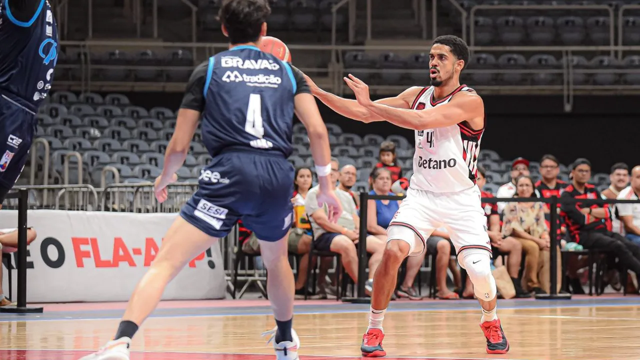 Ginásio do Sesi durante partida de basquete entre Pato e Flamengo em dezembro de 2024