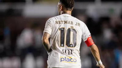 Neymar perdeu a cabeça num treino e colocou em risco a vaga na Copa