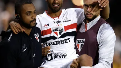 Lucas Moura caiu sozinho e o contrato que vence em dezembro ficou sem resposta