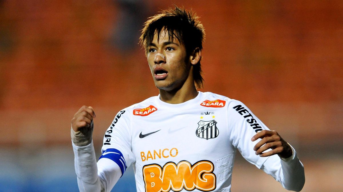 O que aconteceu, exatamente Neymar assume o risco de jogar quatro ve