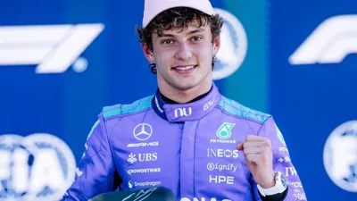 Antonelli transforma a classificação numa arma e a Mercedes agradece