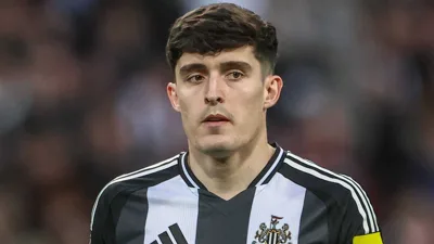 A trajetória de Tino Livramento — de Croydon ao flanco direito do Newcastle