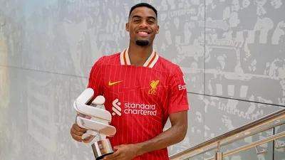 A trajetória de Ryan Gravenberch — do Ajax ao centro do Liverpool