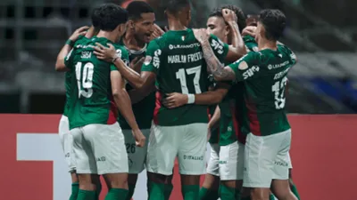 Paulinho volta e o Palmeiras joga em Lima com uma mão na vaga antecipada
