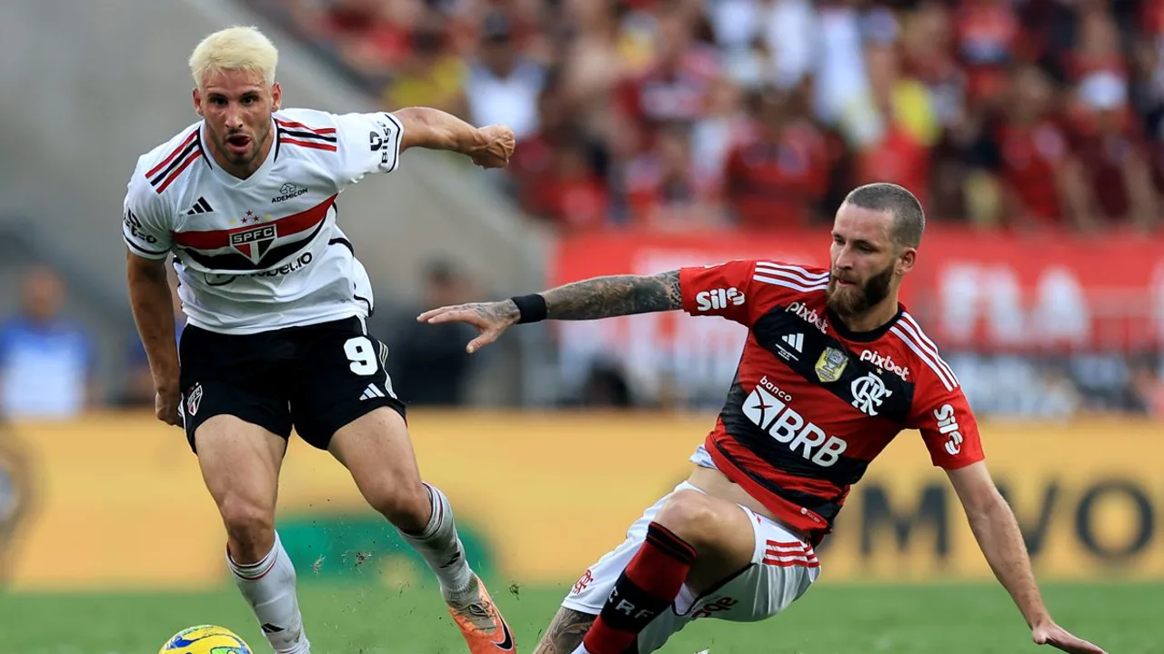 Quadra do Maracanãzinho durante partida entre Flamengo e São Paulo pelo Brasileirão de basquete em abril de 2025