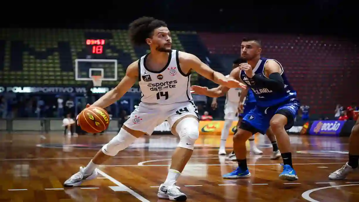 Como esse jogo é lembrado hoje Trinta pontos de vantagem que o NBB de a