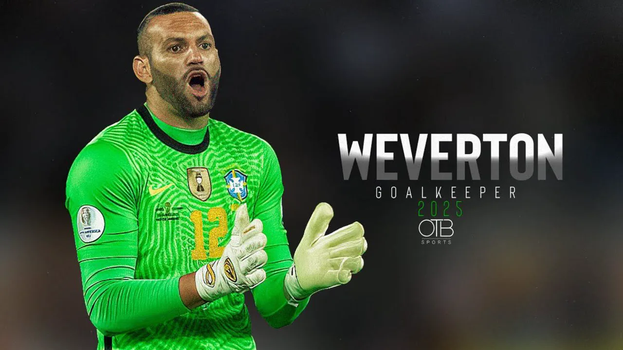 Weverton, goleiro do Grêmio, posicionado sob as traves durante partida do Brasileirão Série A 2026