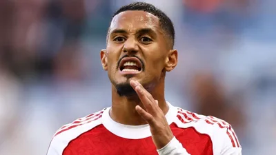 William Saliba e a muralha silenciosa que o Arsenal ergueu na Premier League