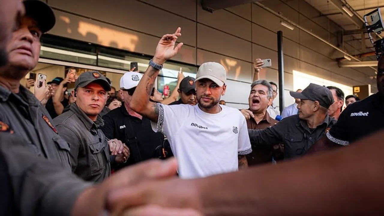 Neymar no CT Rei Pelé durante treino do Santos em 2026