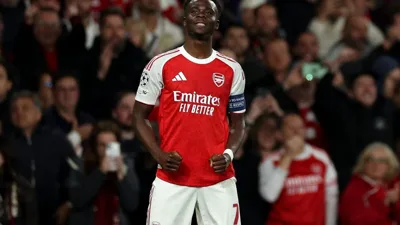 Vinte anos depois, Saka e Arteta devolvem o Arsenal à final da Europa