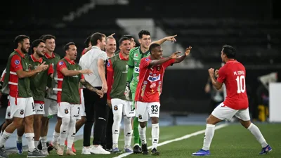 Caracas vence Petrolero por 2 a 0 e conquista liderança na Sudamericana